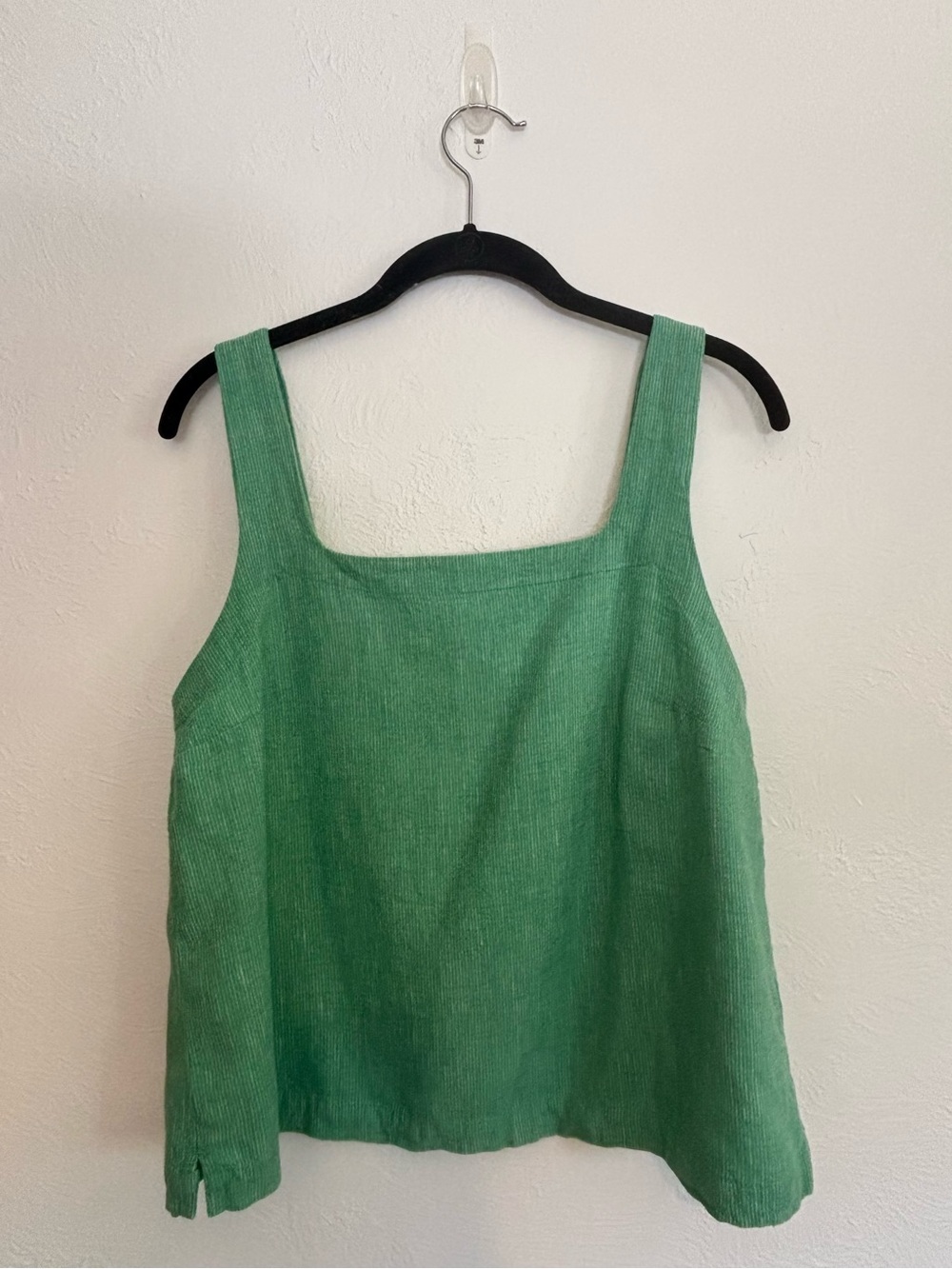 a new day Green Square-Neck Linen Tank - Picture 3 of 9